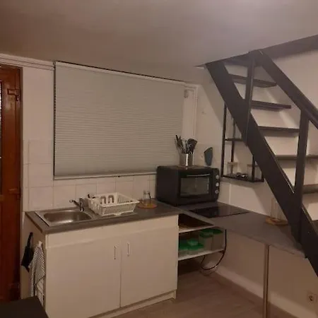 Petite Maison Villageoise *